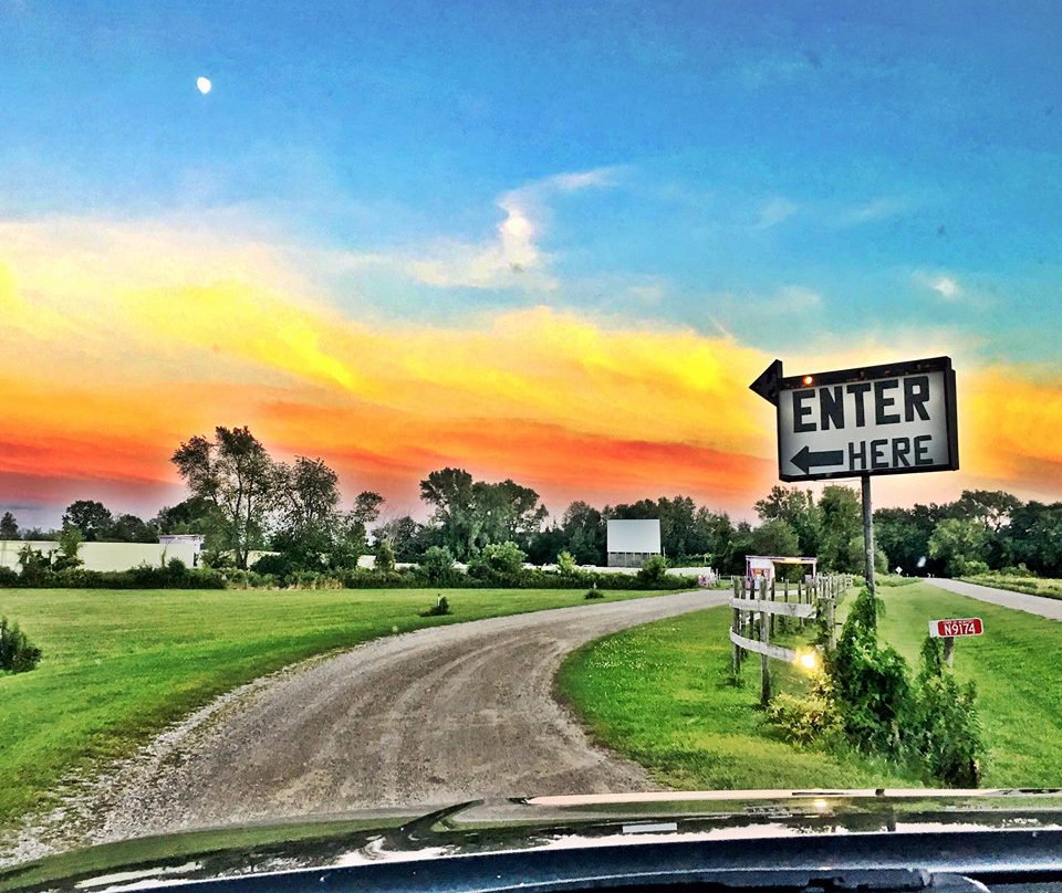 Big Sky Twin Drive-In Theater景点图片