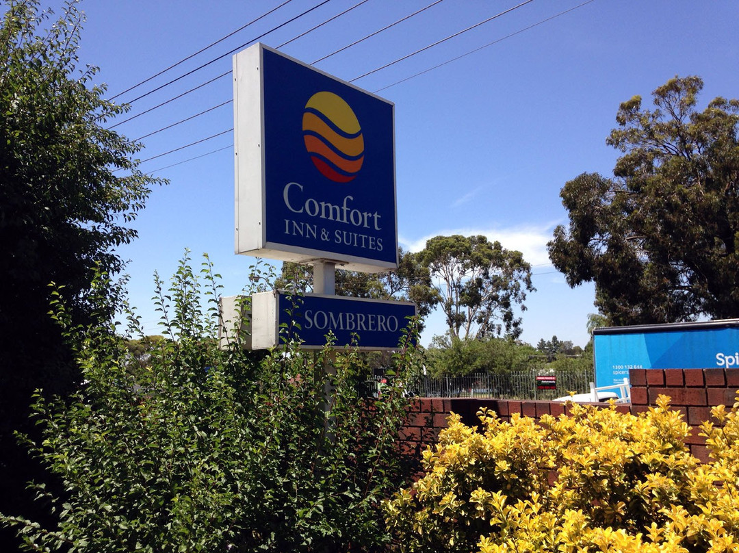 康福特索布瑞洛假日酒店主图