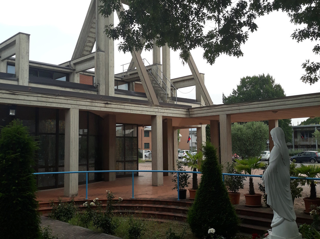 Chiesa del Cristo Risorto-Agliana必去景点
