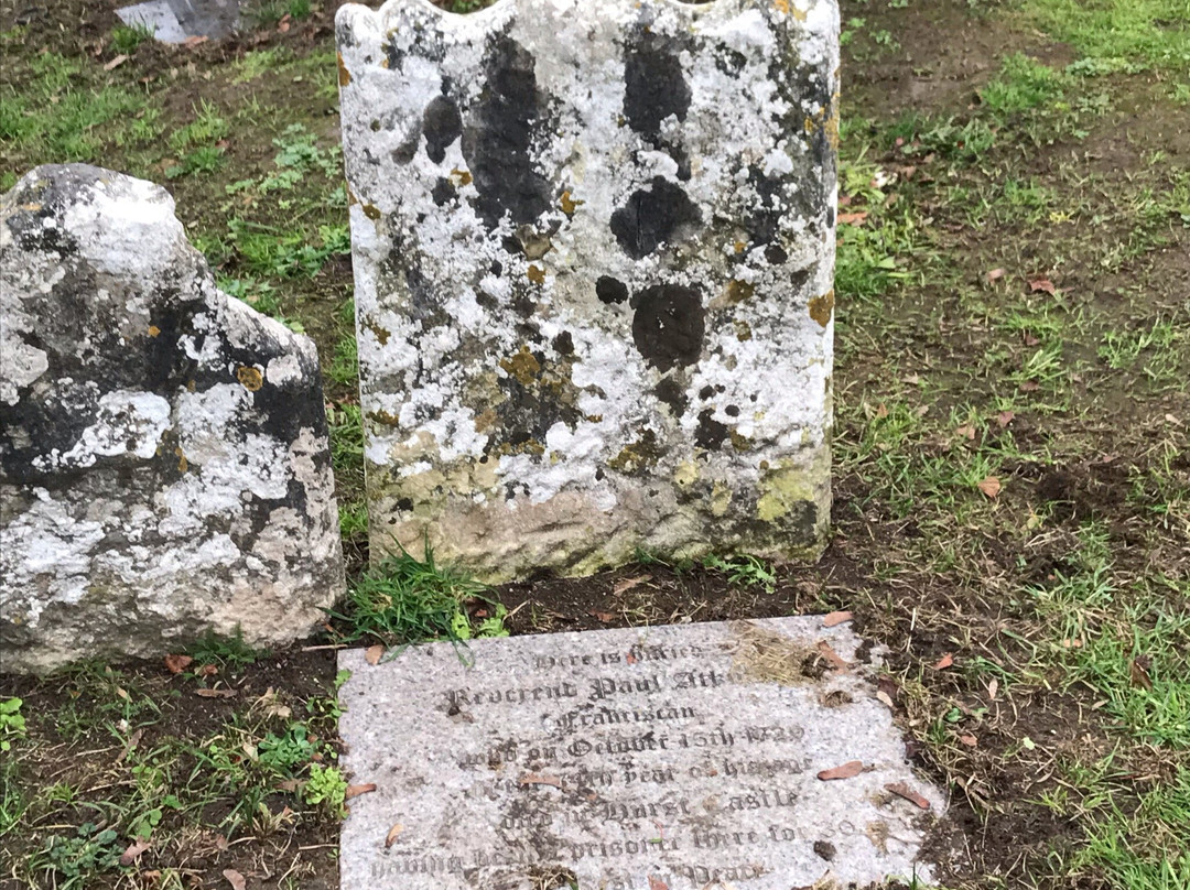 St. James’ Catholic Cemetery景点图片