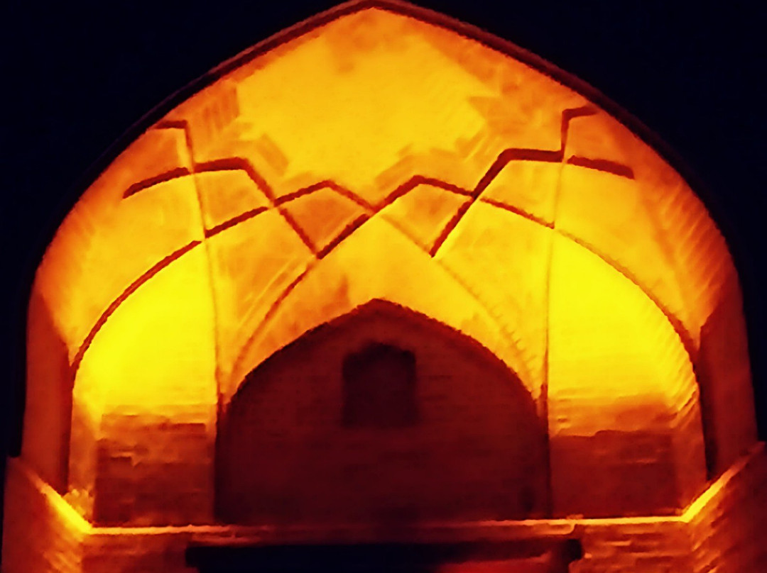 Pasangan Caravansary主图