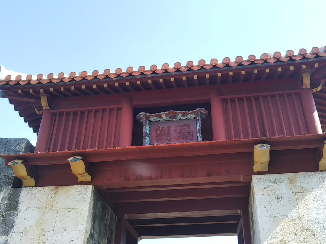 Rokokumon-那霸市必去景点