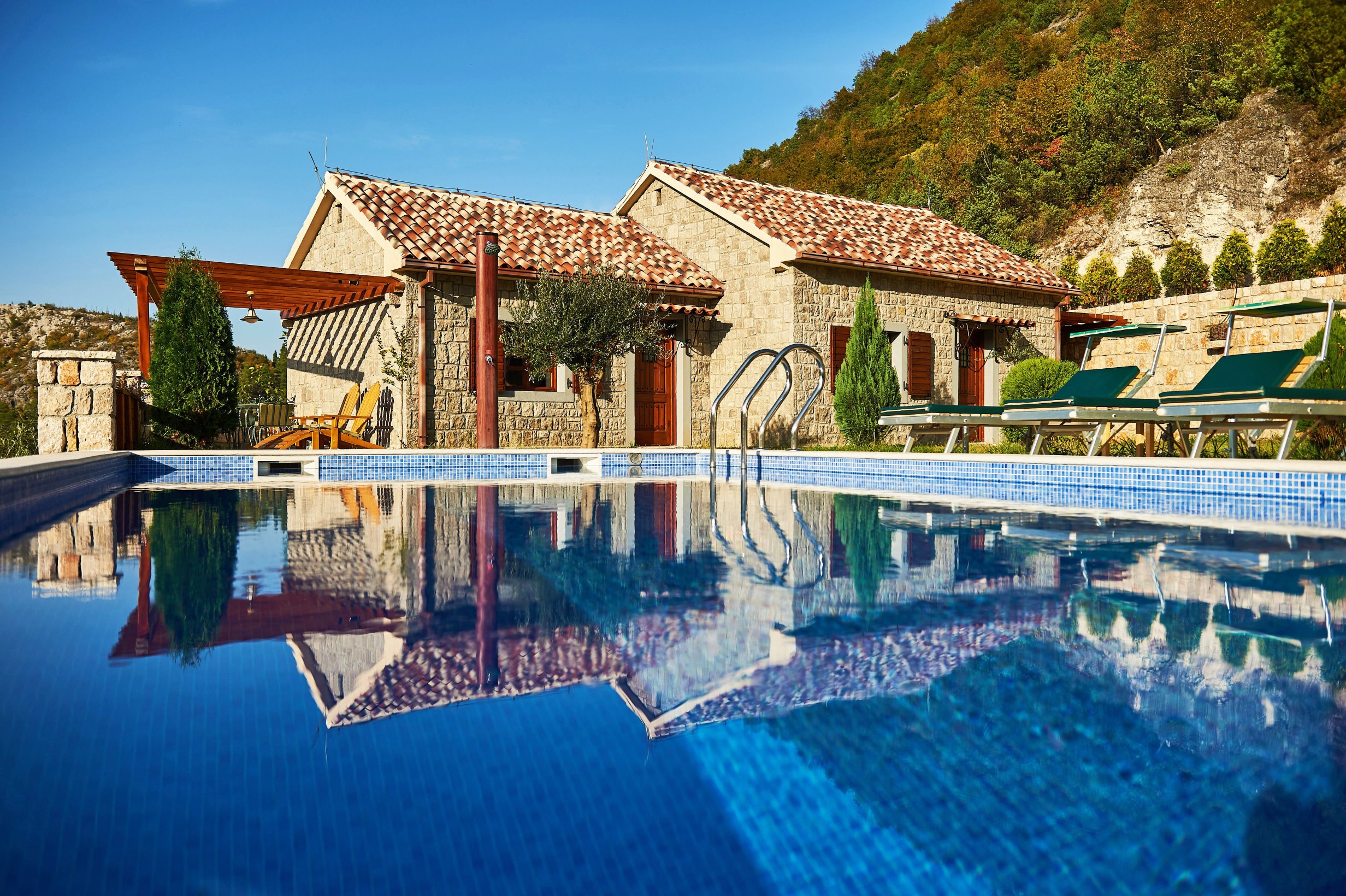 Eco Resort Cermeniza-官方