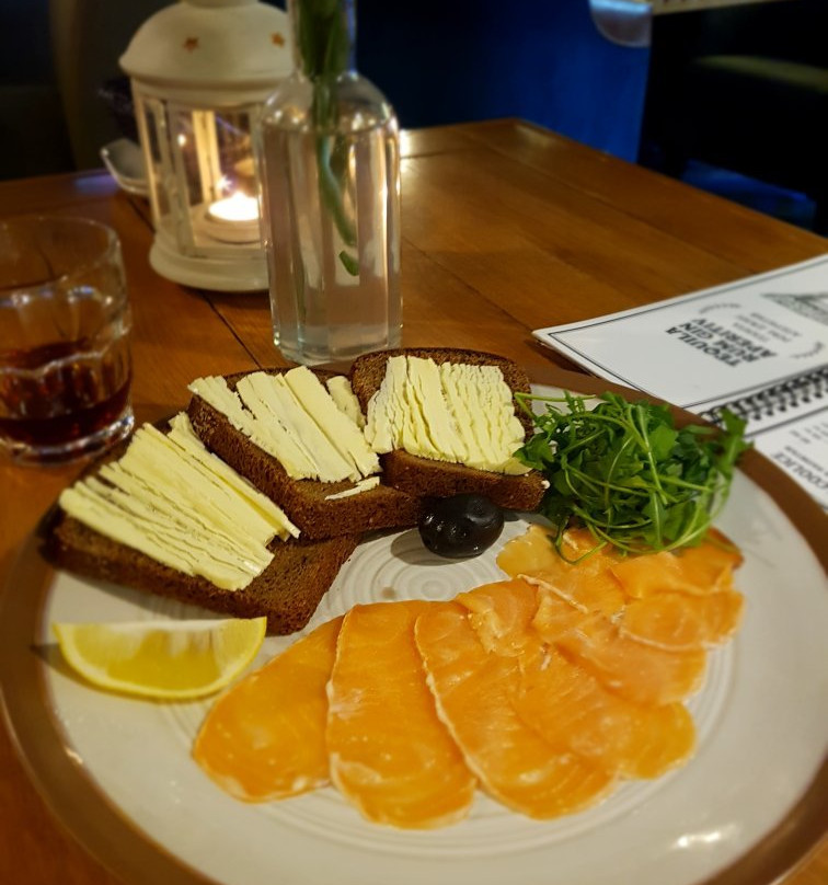 Milestii Mici餐馆和美食-Fratelli RestoBar