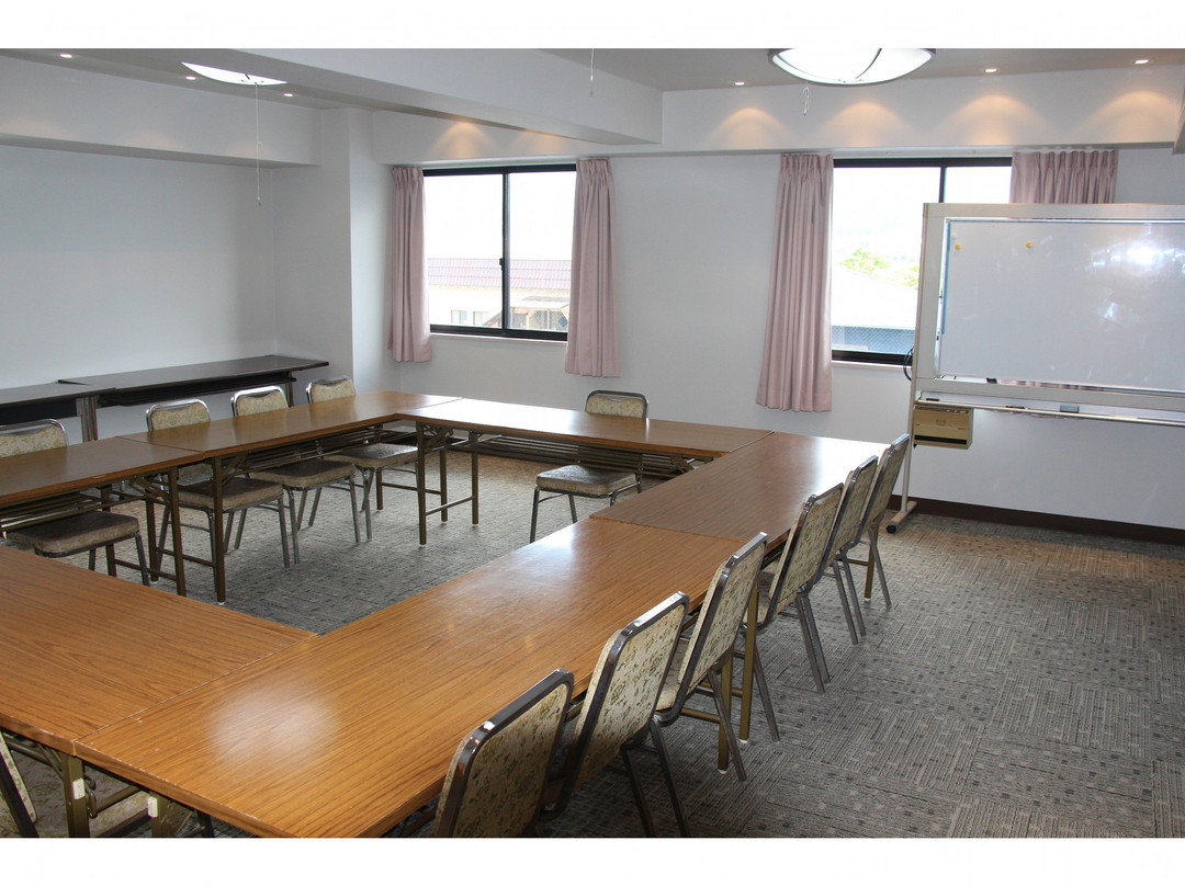 Hotel Sun Crown Oaso主图