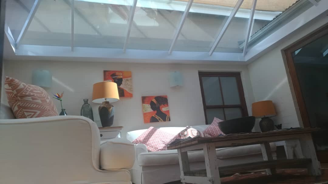 Summit Place Guesthouse主图