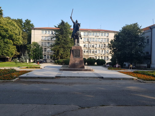 Monument of Tsar Kaloyan-瓦尔纳必去景点