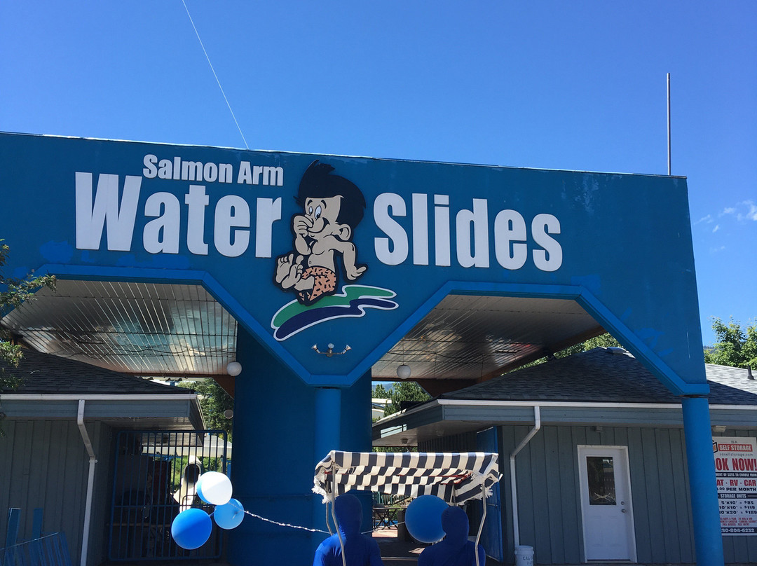 Salmon Arm Water Slides-萨蒙阿姆必去景点