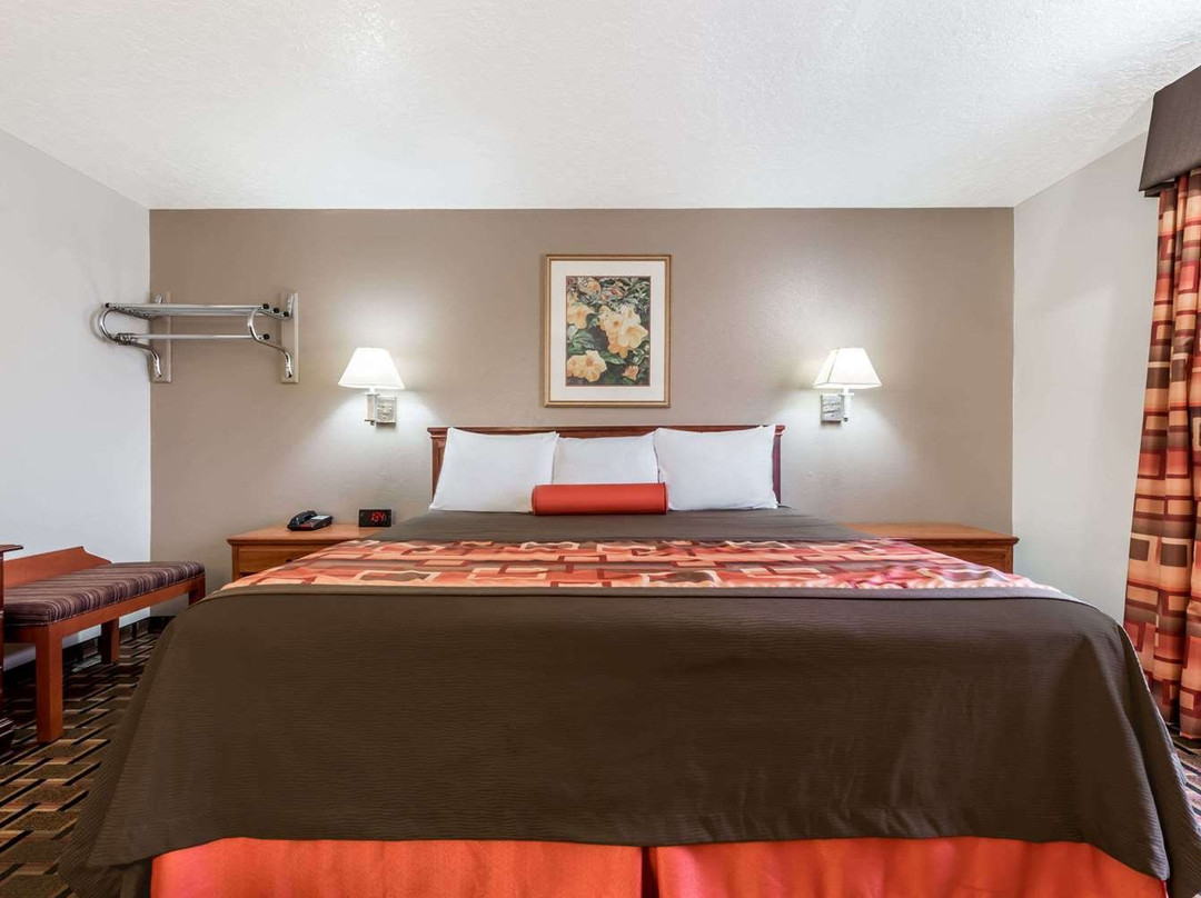 Surestay By Best Western Duncan主图