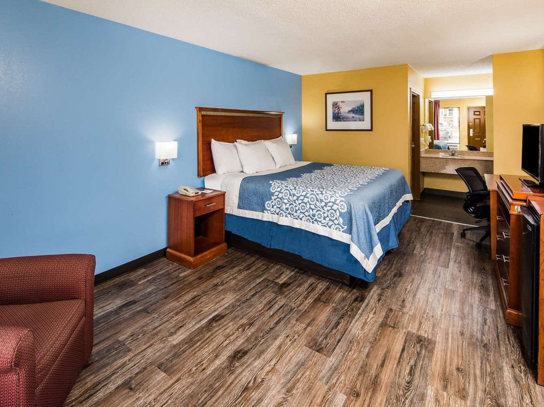 Days Inn by Wyndham Oak Grove/Ft. Campbell主图