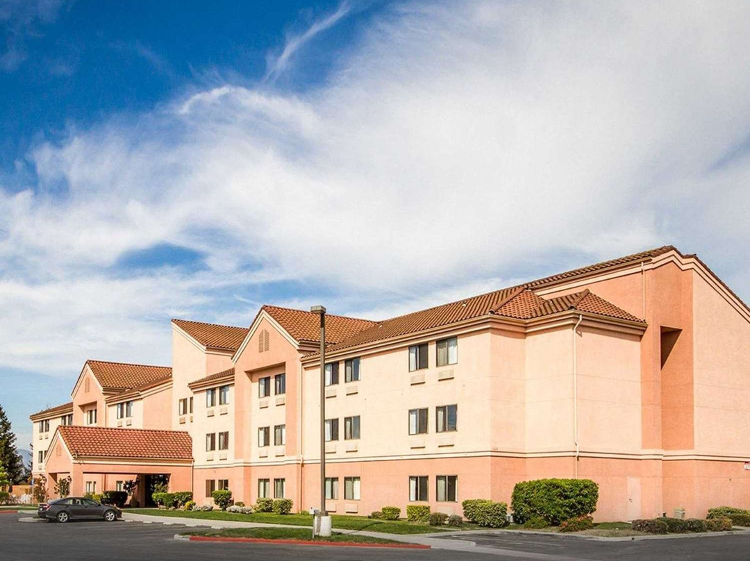 Rodeway Inn Watsonville主图