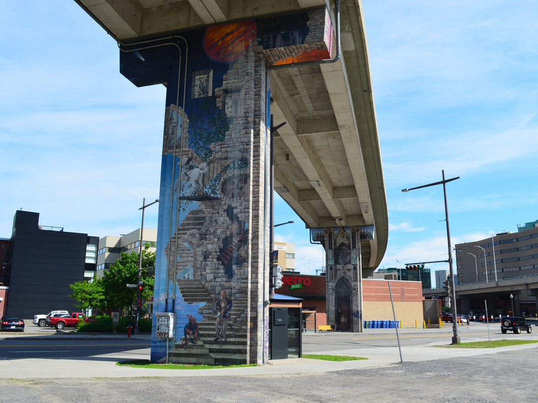 Les Fresques des Piliers-魁北克市必去景点