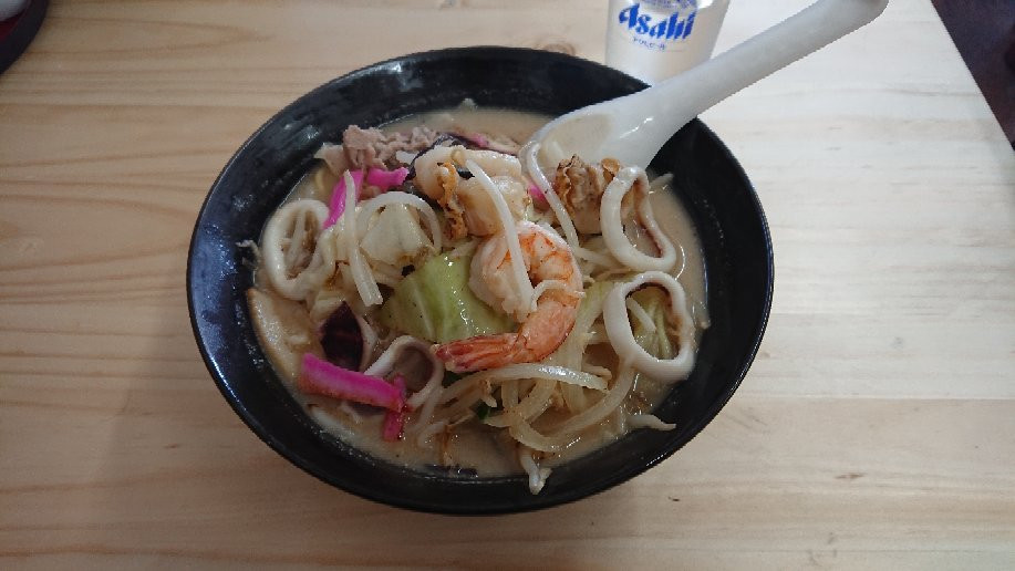 新宫町餐馆和美食-Ainoshima Local Products Showshop Shokudo