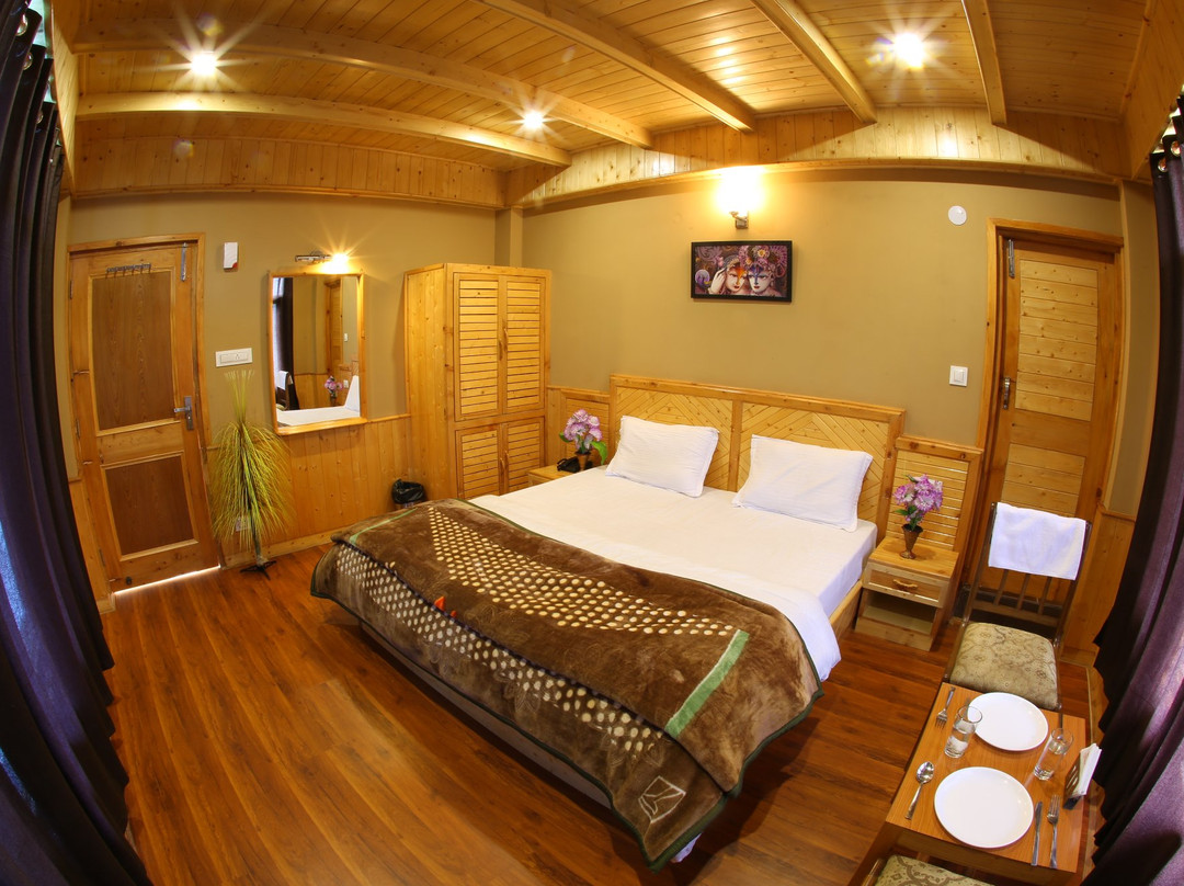 Hotel Kanyal Heights主图