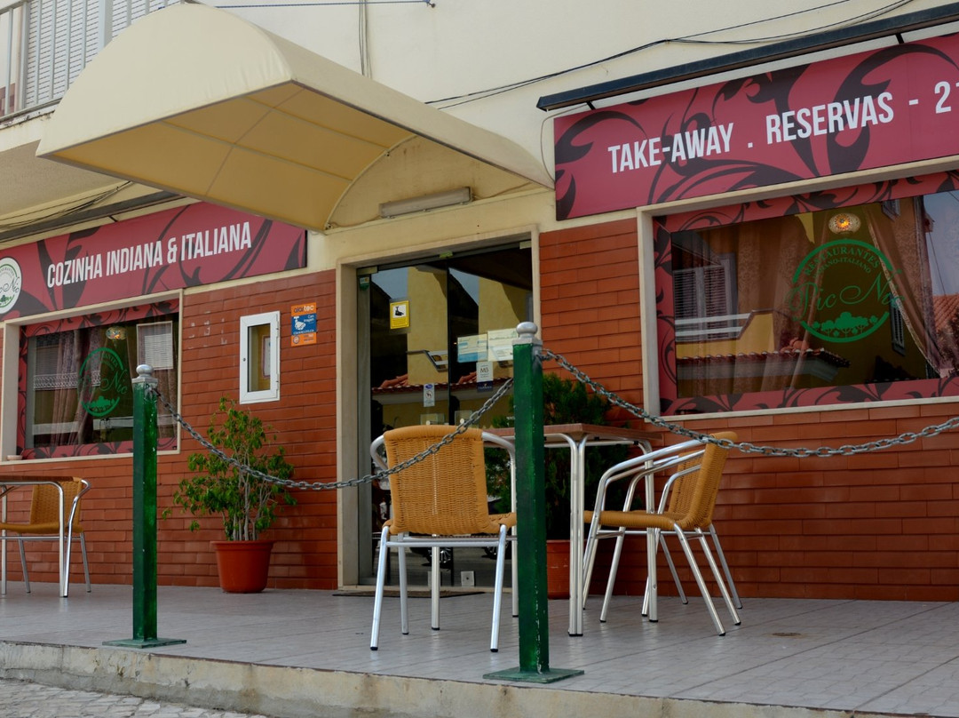 Pic Nic - Delhi Darbar