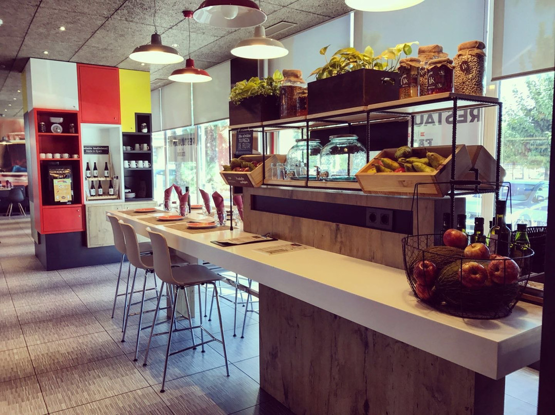 Ibis Budget Sevilla Aeropuerto主图