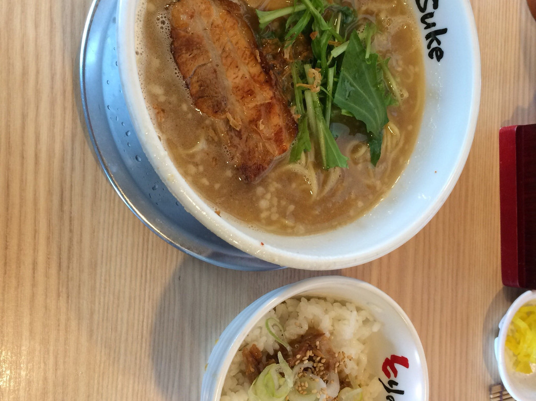 とりの助 東予店