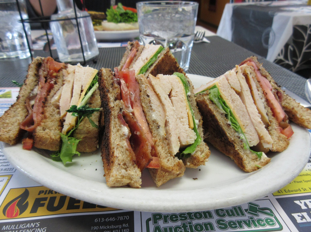 Plevna餐馆和美食-Pine Valley Restaurant