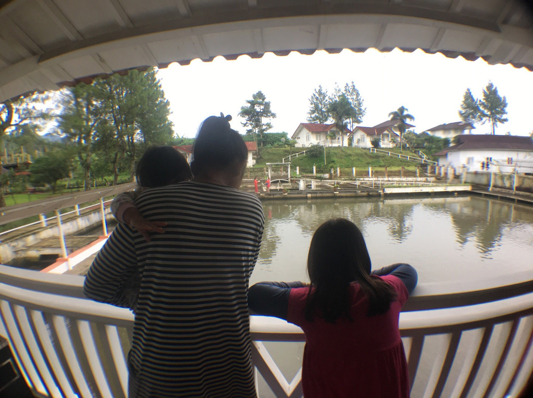 Marbella Twin Waterfall Resort Ciater主图