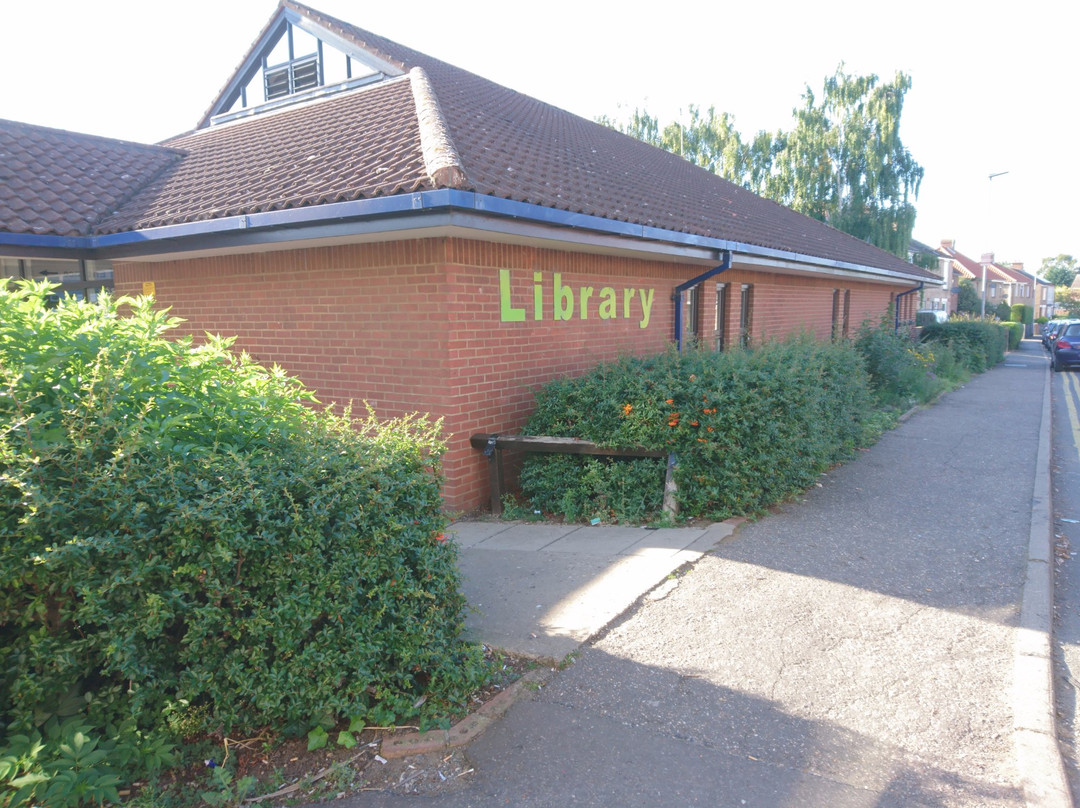 Gaywood Library景点图片