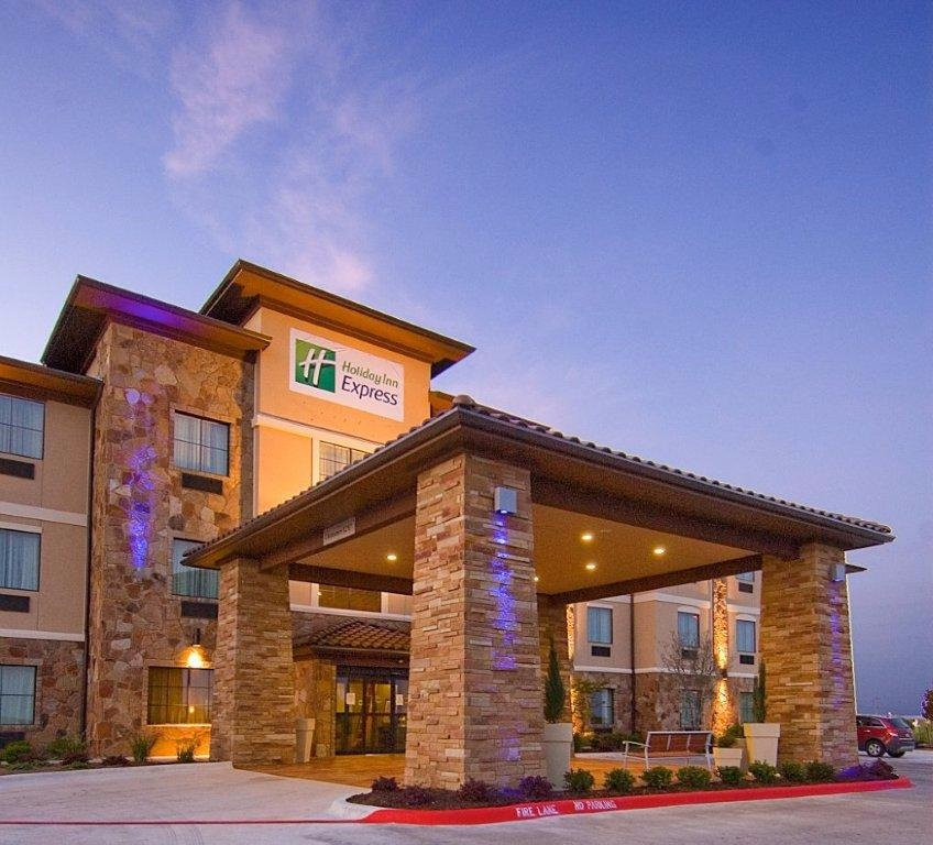Holiday Inn Express & Suites Marble Falls by IHG