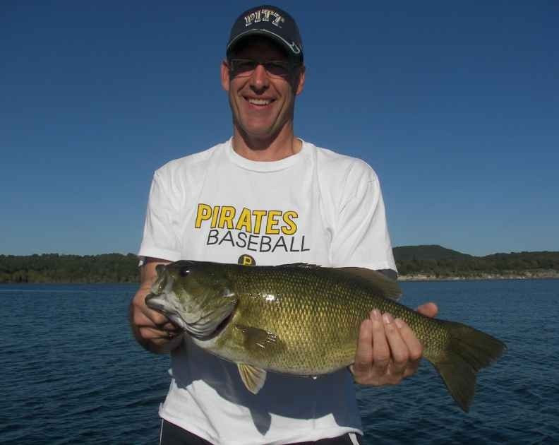 Mid Lakes Guide Service-Branson West必去景点