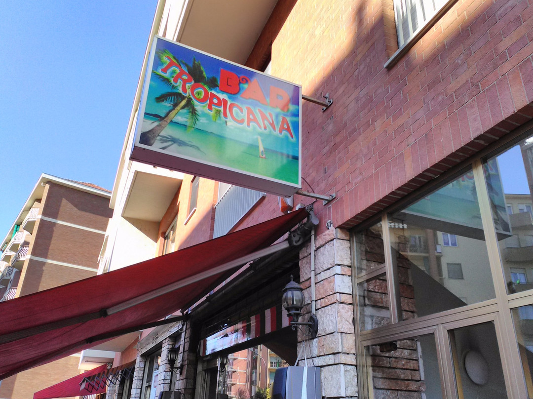 Scurzolengo餐馆和美食-Bar Tropicana