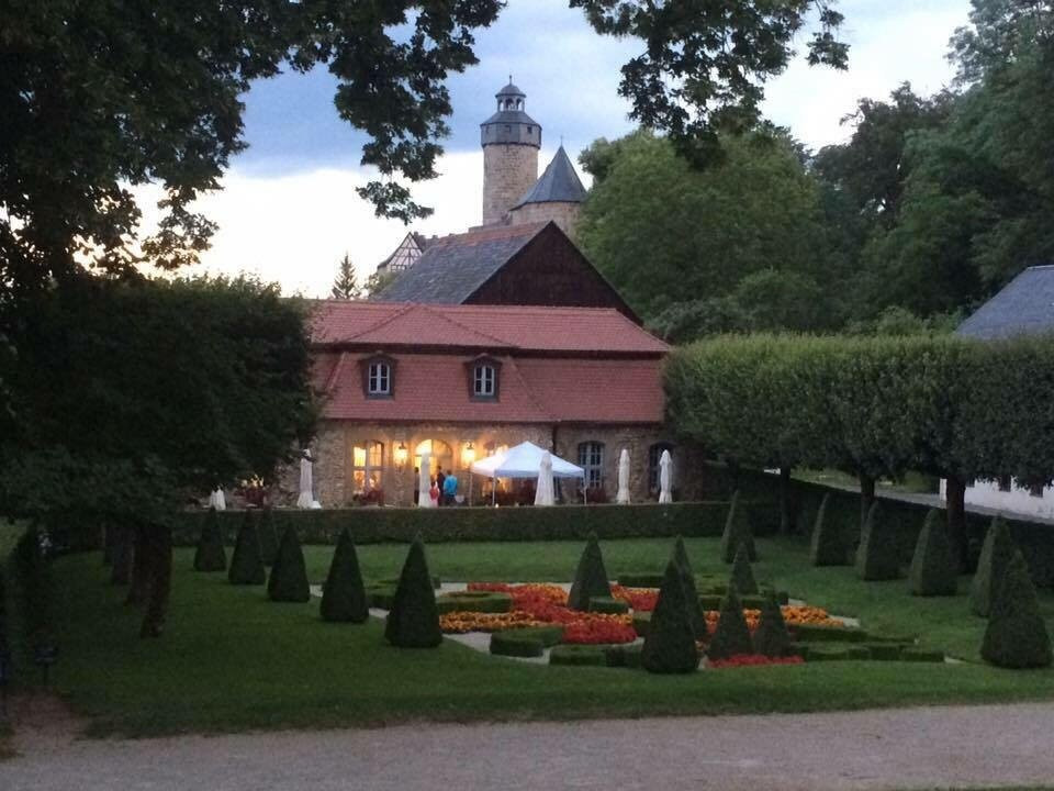 Stadelhofen餐馆和美食-Schlosscafe