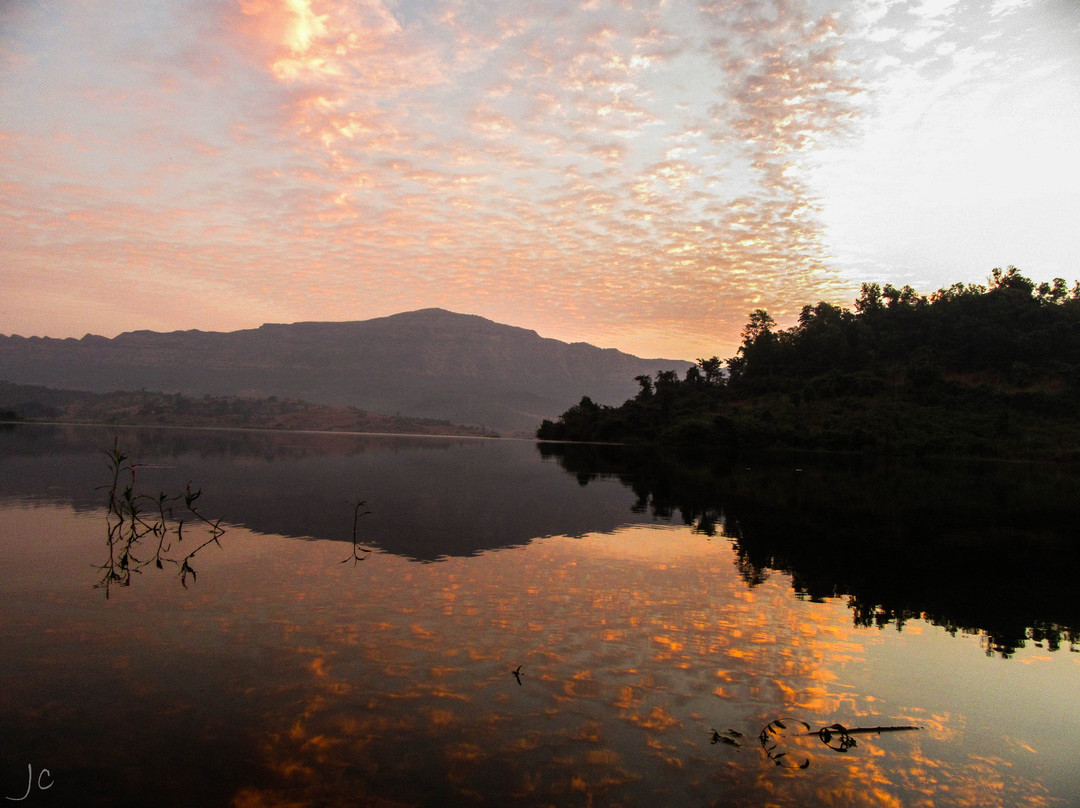 Gadeshwar Dam景点图片