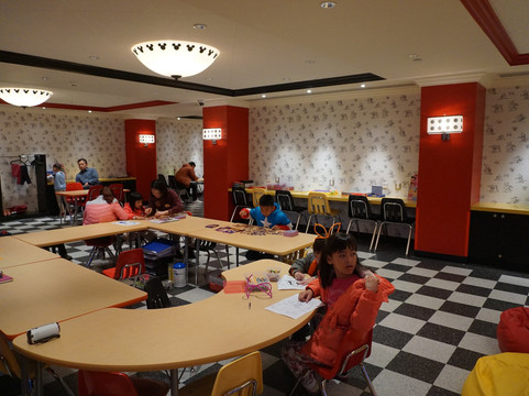 上海迪士尼乐园酒店主图