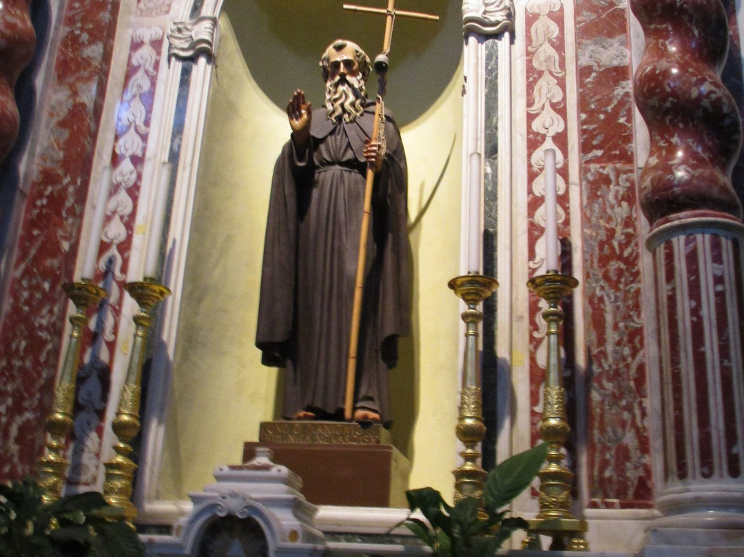 Chiesa di Sant'Antonio Abate-迪亚诺马里纳必去景点