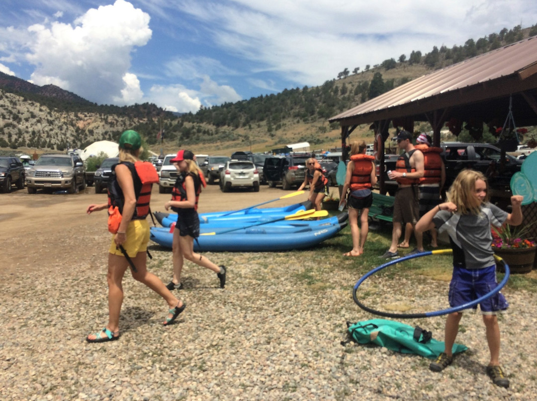 Colorado River Center-Bond必去景点