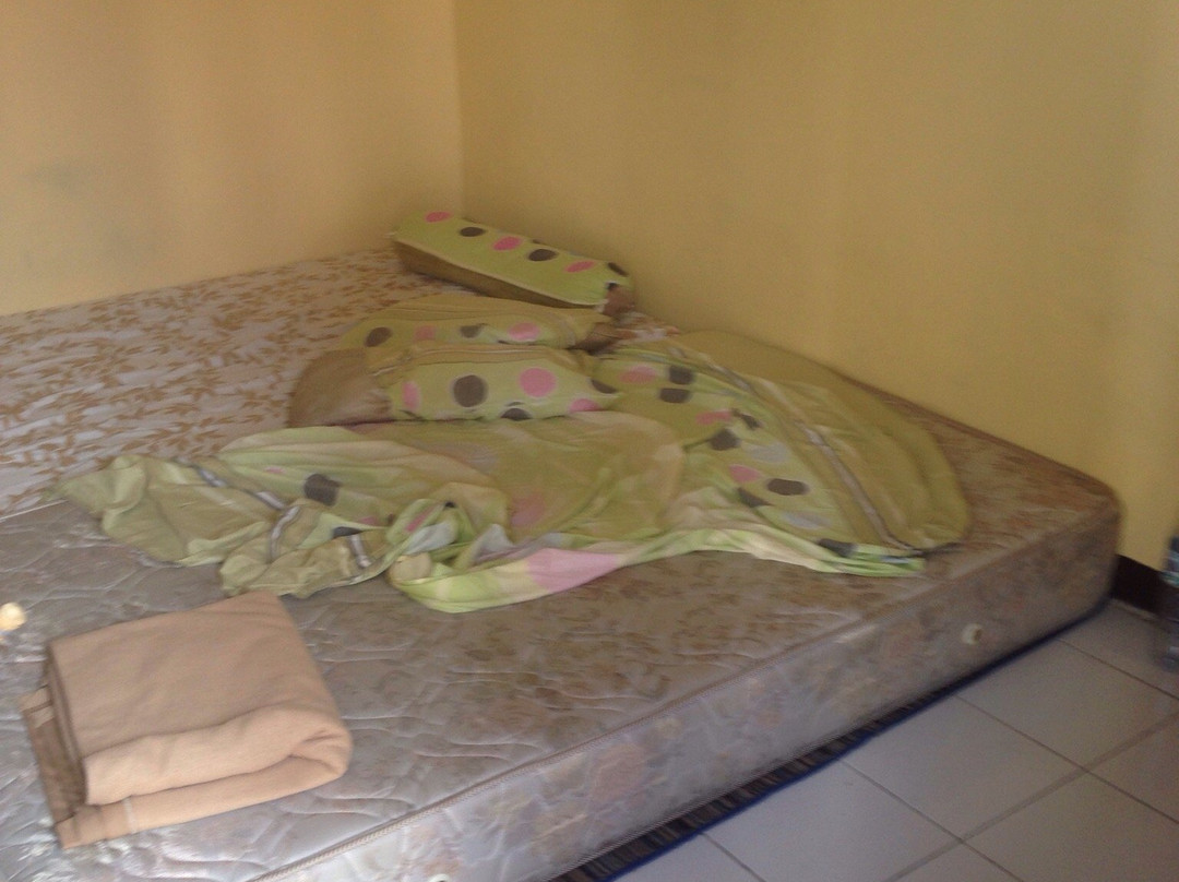 Budi House & Food Station主图