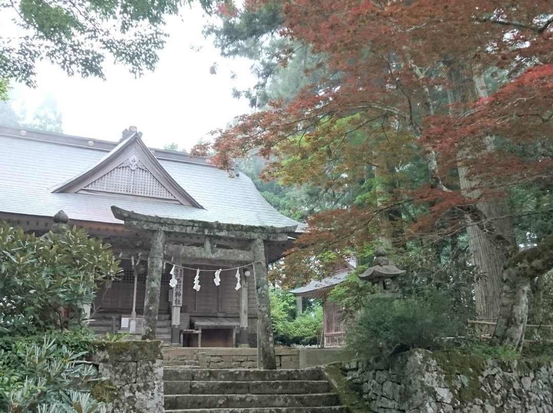 Nishiteru Shrine-美马市必去景点