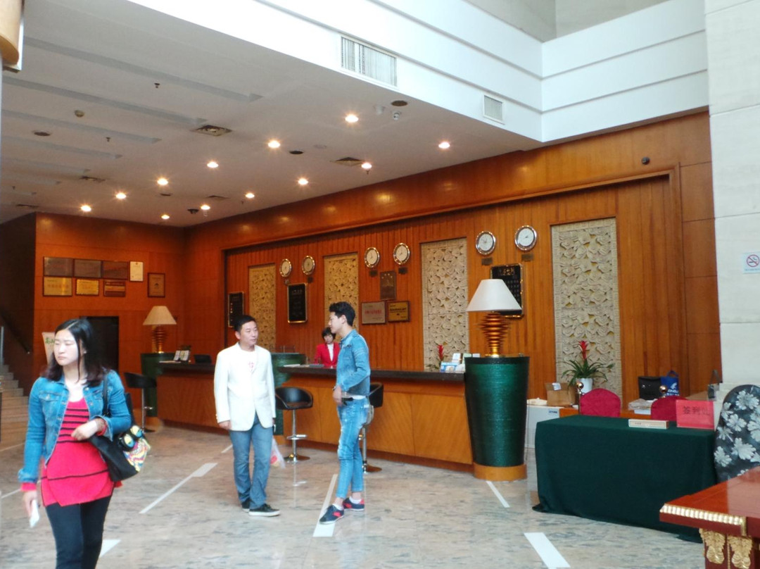 怡和国际大酒店主图