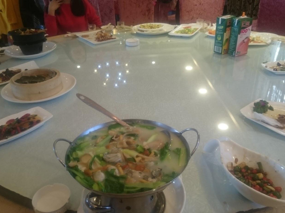 浪琴屿酒店主图