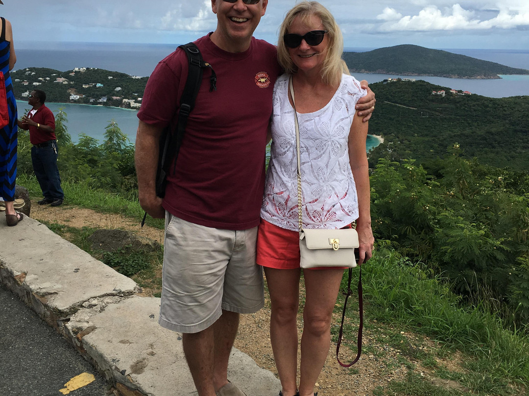 Marian's Taxi Service-夏洛特阿马利亚必去景点