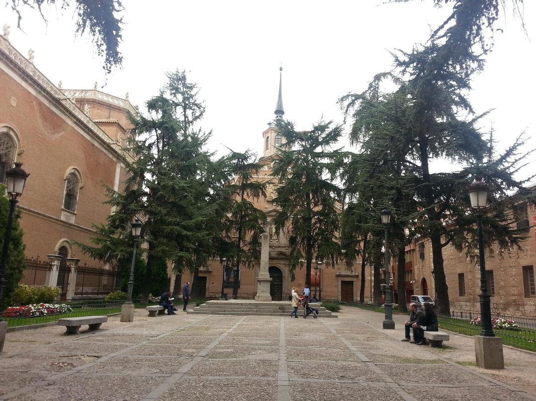 Plaza de las Bernardas-阿尔卡拉-德-哈纳雷斯必去景点