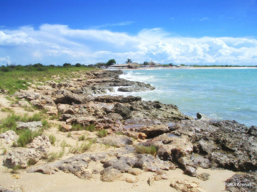 Punta Arena Beach景点图片