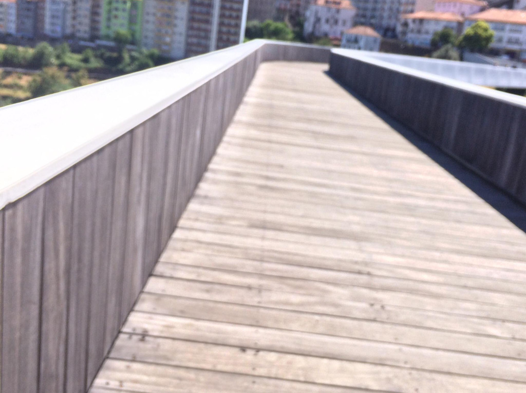 Ponte da Ribeira da Carpinteira景点图片