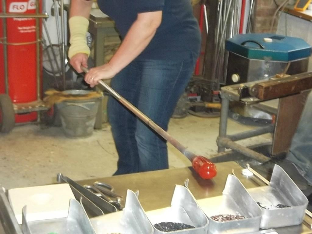 Glassblowing & Paperweight making景点图片