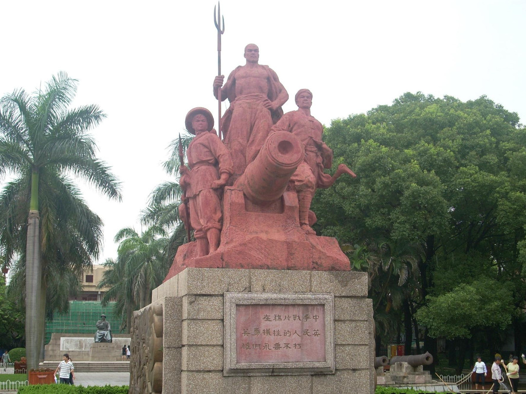 三总兵塑像-舟山市必去景点