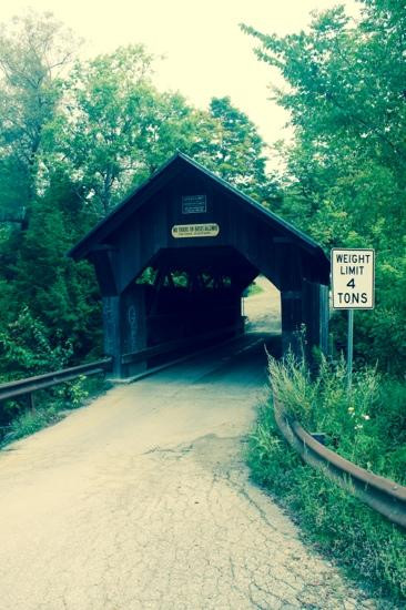 Gold Brook Covered Bridge (Emily's Covered Bridge)-斯托必去景点