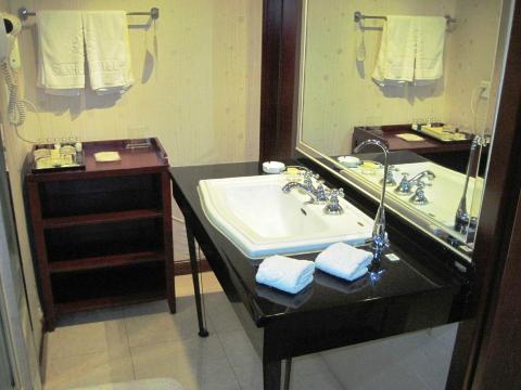 山东机械大厦酒店（滨海广场第一海水浴场店）-浴室