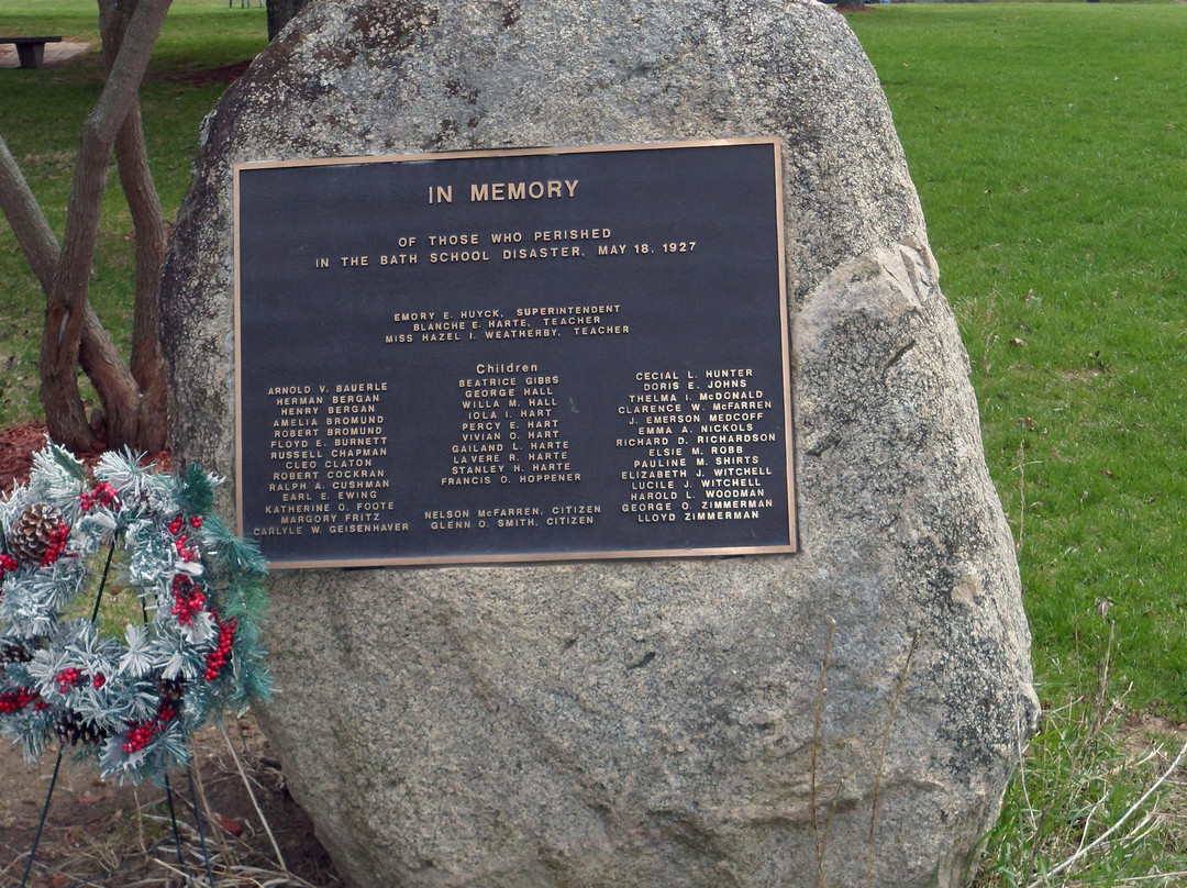 Bath School Disaster Memorial Park景点图片