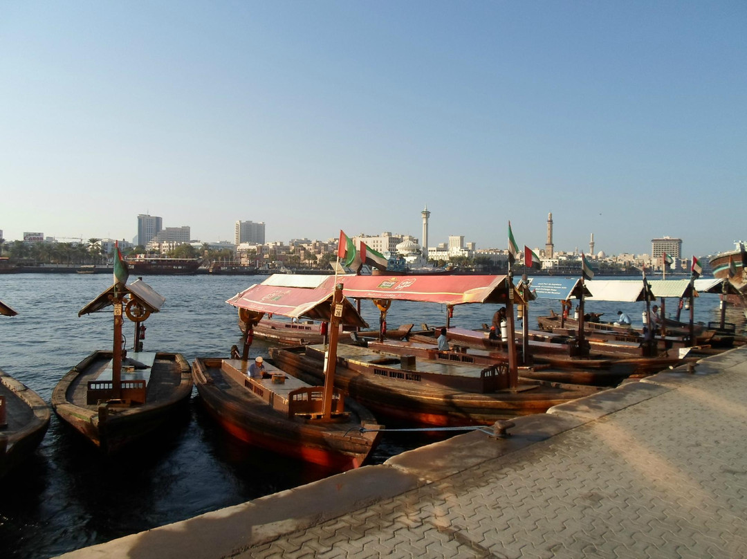 迪拜河Abra木船码头-迪拜必去景点