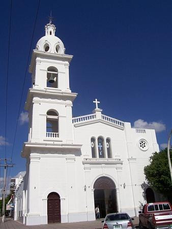Iglesia Sagrado Corazon de Jesus-Los Mochis必去景点