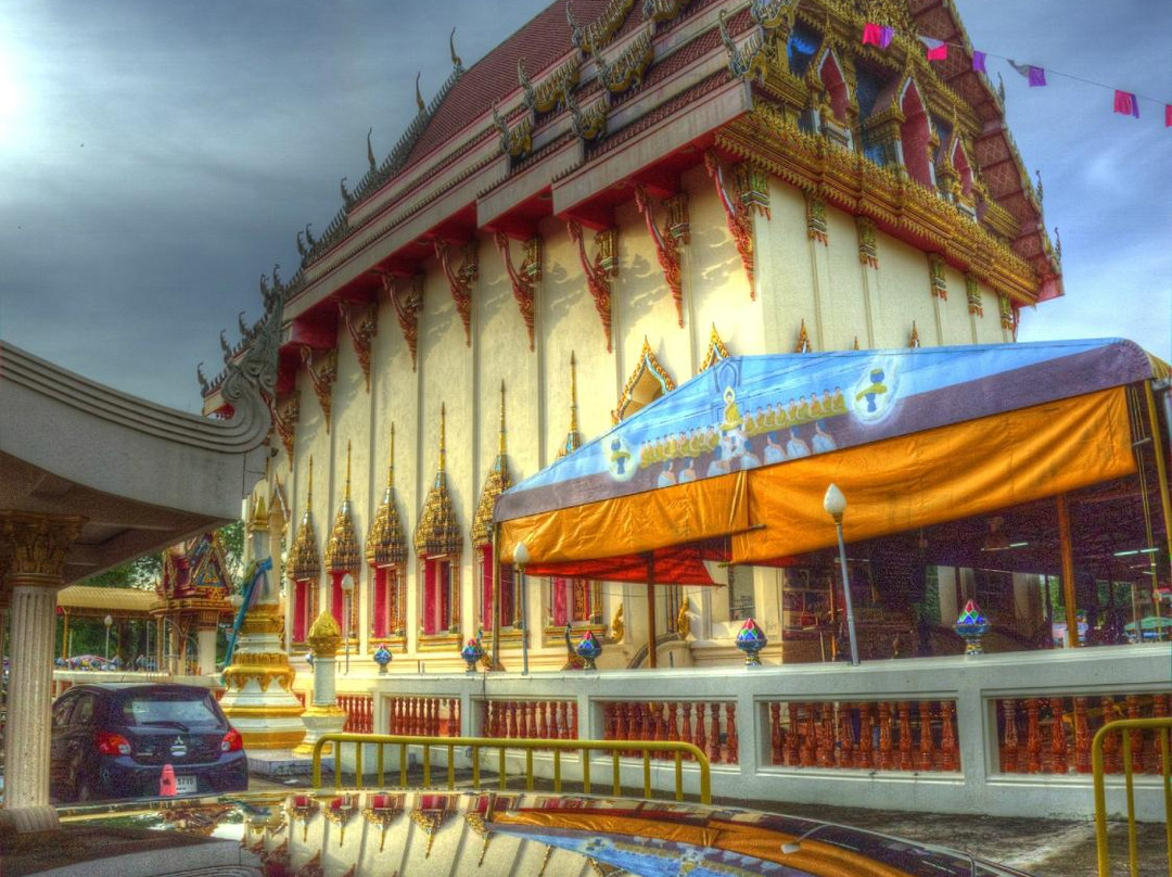 Wat Nam Mong景点图片