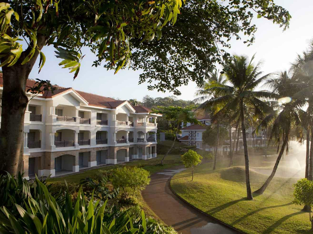 球道蓝水球场-长滩岛必去景点