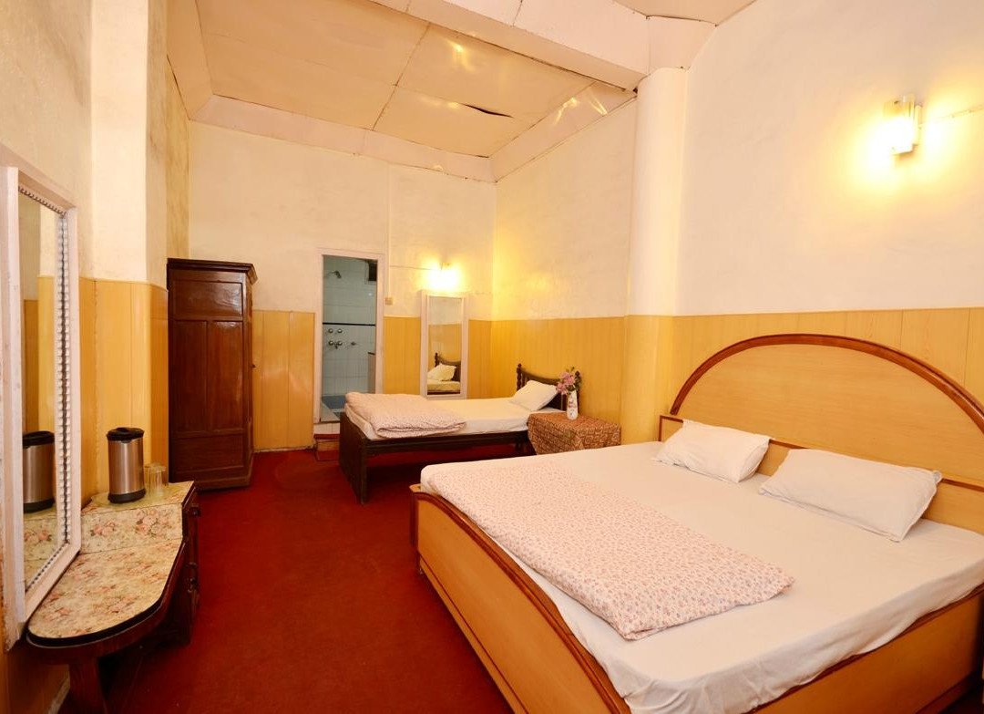 India Hotel - Mall Road Nainital